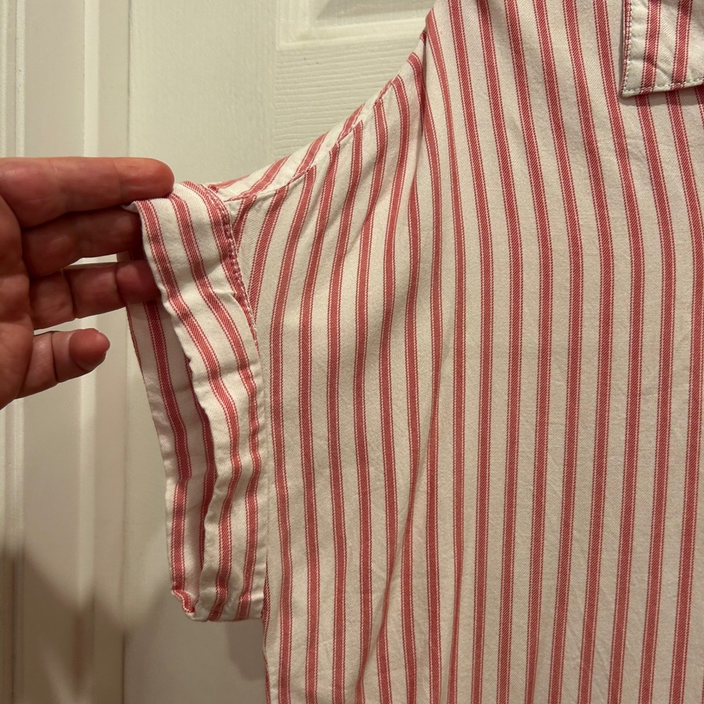 Beachlunchlounge Red White Striped Button Down Short Sleeve Shirt Women Medium - Picture 2 of 6